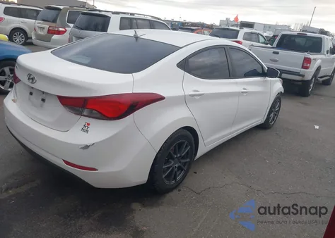 2016 Hyundai Elantra Se z USA, uszkodzony, nr VIN 5NPDH4AE2GH704578